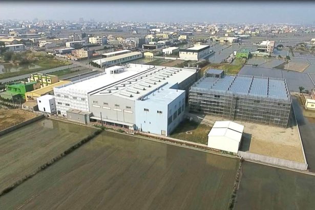 农地违章工厂护身符？立委提案让“临登工厂”无限展延，环团痛批假合法真放水