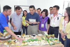 总统访视云林青农，了解农产加工辅导成果