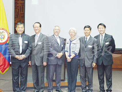 中华航空设哥国货运航点