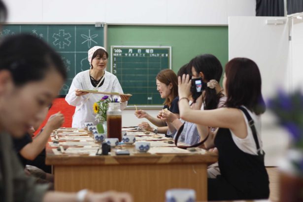 艺术祭限定食之旅｜由当地妈妈主演，雪国体验式剧场餐厅｜上乡丁香座餐厅