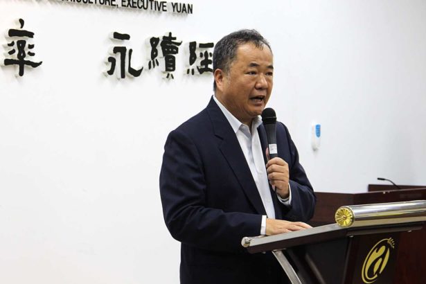 缺蛋跟疫情无关，别急着抢蛋！去年水患导致蛋鸡数量减少，一颗蛋涨价0.3元
